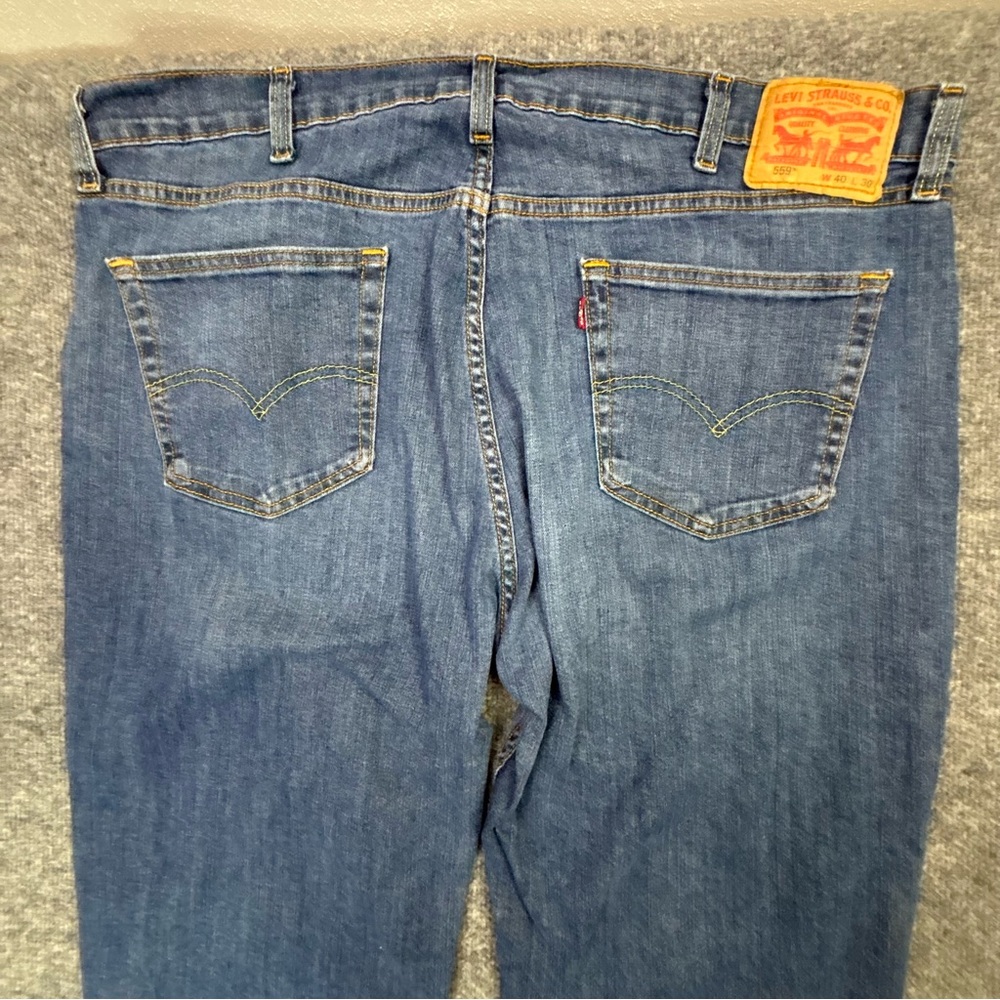 Levi's 559 Blue Jeans Men's 40x30 (40x30 fit) Relaxed Straight Medium Wash - Picture 13 of 16